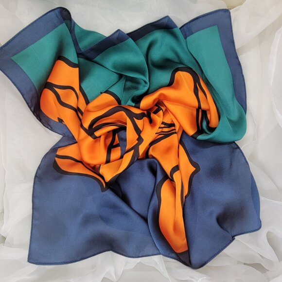 ✨Luxury Elegant Bandana Square Silky Scarf Soft Floral Green Blue Flowers Hyjab✨ - Picture 5 of 6